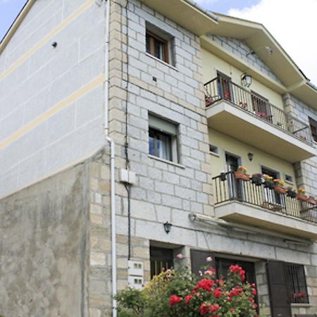 Apartamentos Monasterio San Martín de Castañeda Dış mekan fotoğraf