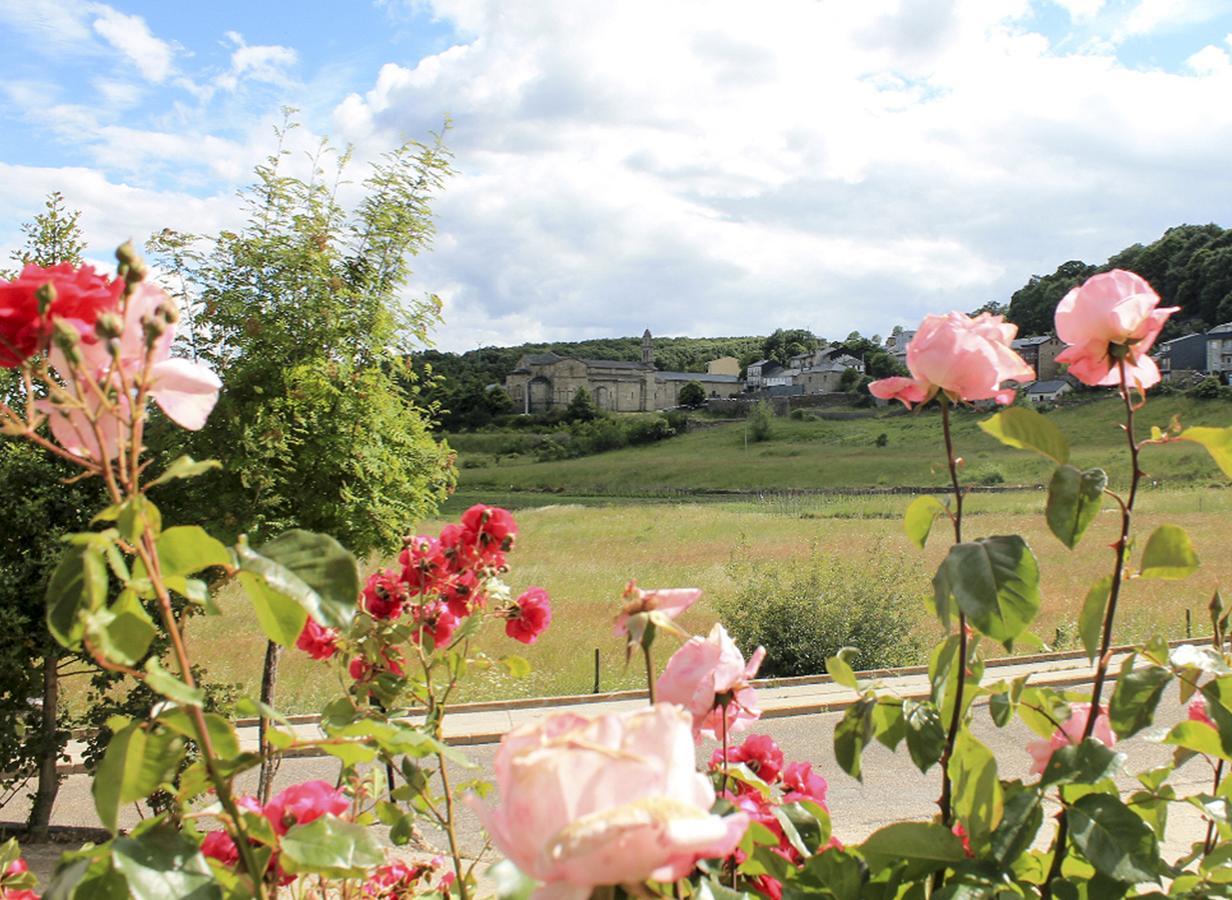 Apartamentos Monasterio San Martín de Castañeda Dış mekan fotoğraf