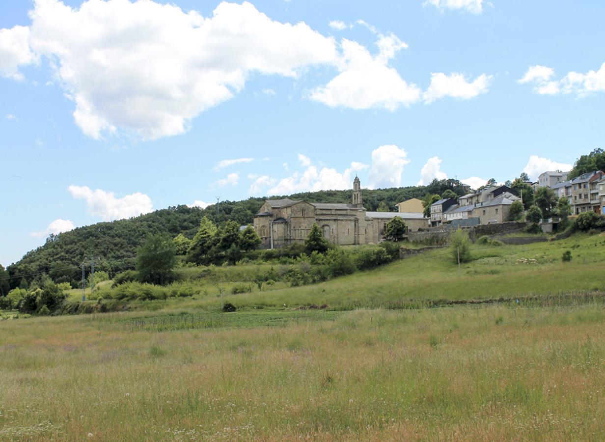 Apartamentos Monasterio San Martín de Castañeda Dış mekan fotoğraf